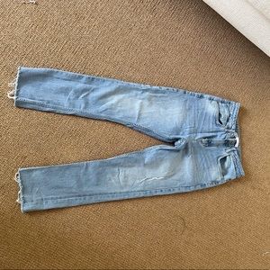 ZARA - straight leg 
Normal waist 
Size 6